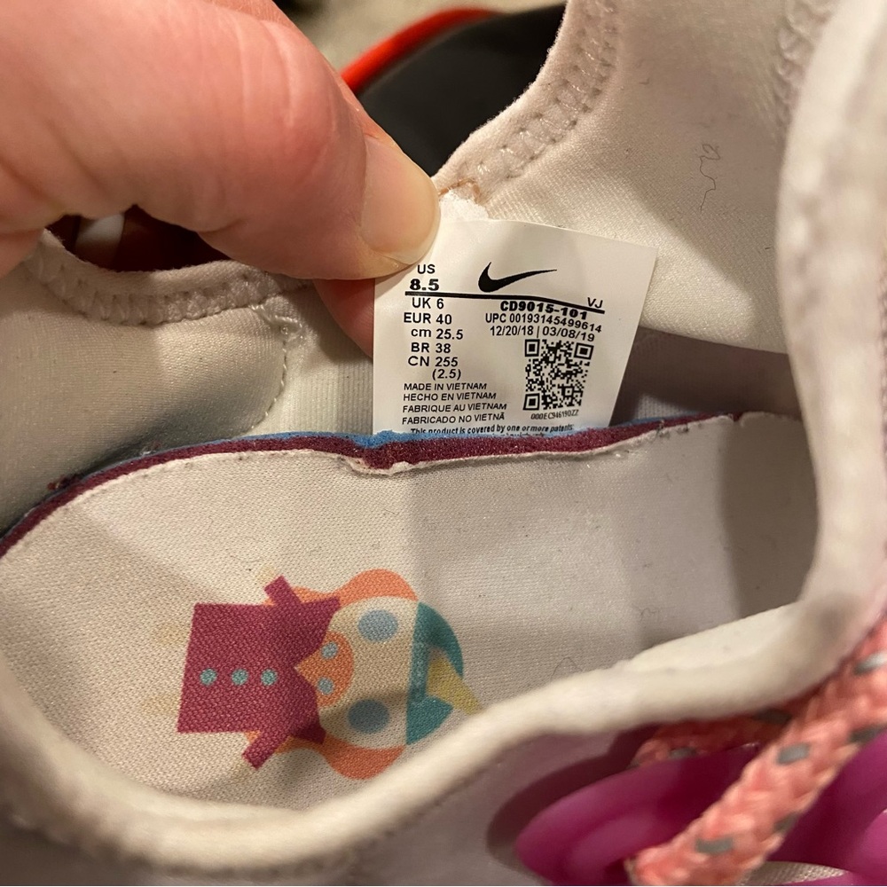 Nike React Presto Athletic Shoes Women’s size 8.5 White Hyper Violet - Picture 6 of 7